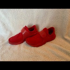 Nike Sock Dart Triple Red